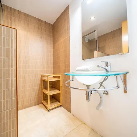 Homeholidaysrentals Style - Costa Barcelona Apartment